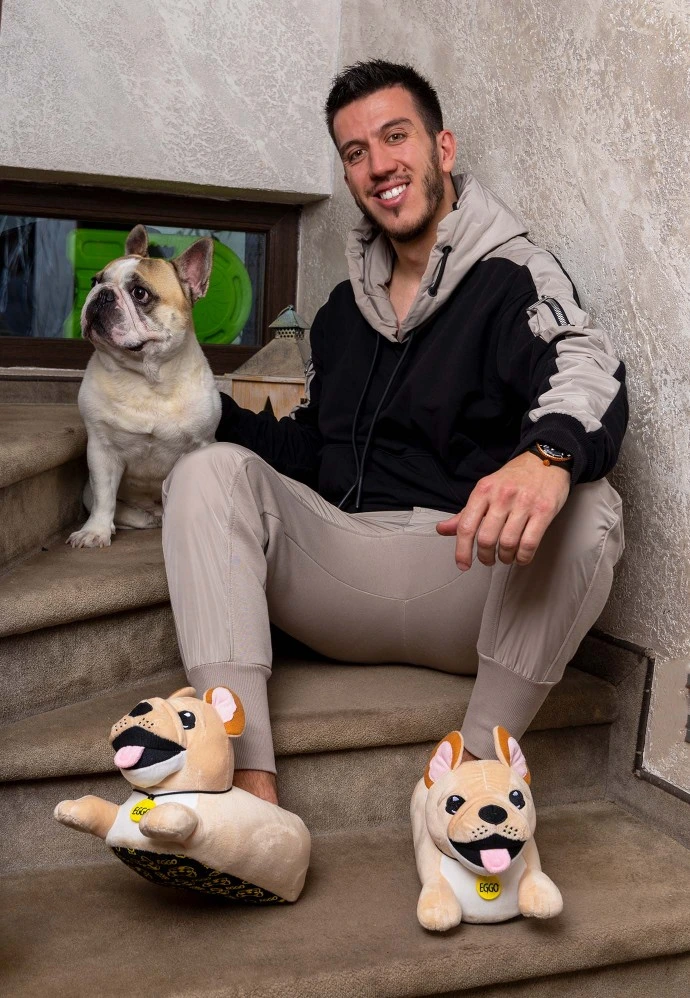 Eggo3-690x998 EGGO Andy Studio